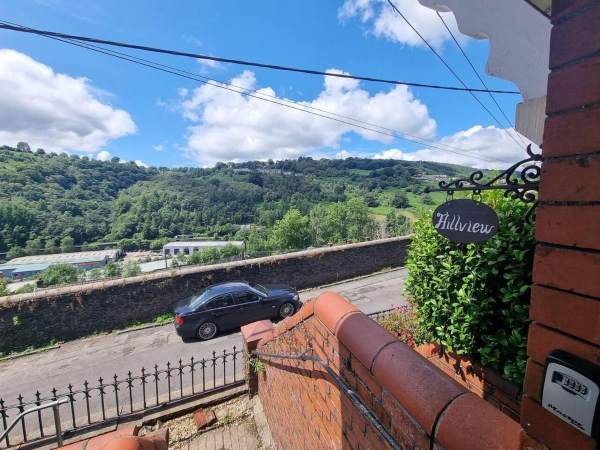 Modern 4-Bedroom Townhouse With Private Garden Abertillery Dış mekan fotoğraf